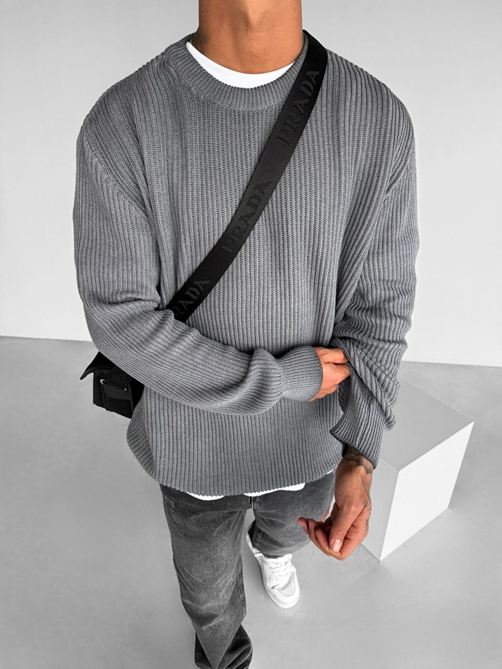 Erkek Oversize Yıkamalı Basic Kazak Gri-1