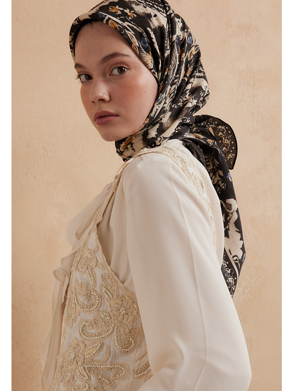 Kahverengi Floral Paısley Desen Pamuk İpek Eşarp Koyu Kahve