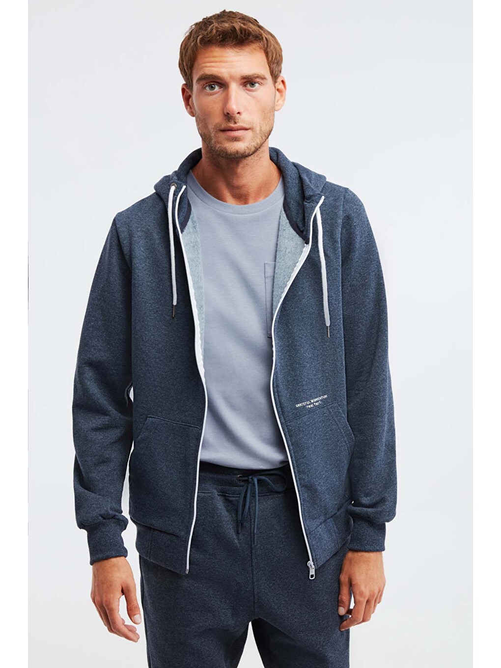 Momentum Erkek Fermuarlı Yuksek Yaka Kapüşonlu Nakışlı Kordonlu İçi Polarlı Lacivert Sweatshirt-3