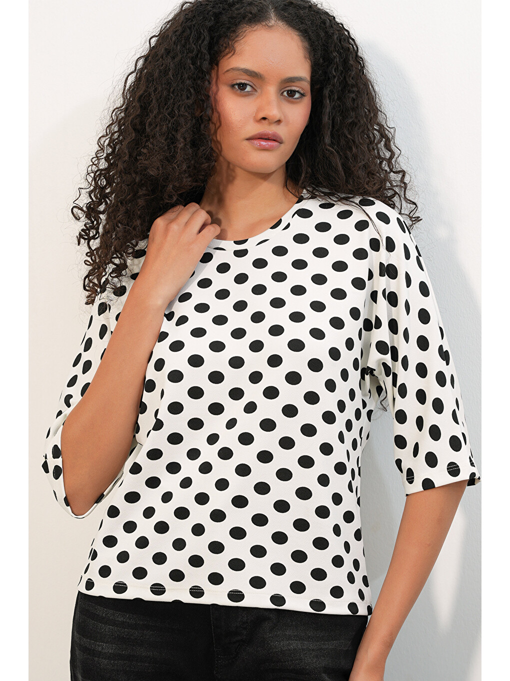 Kadın Oversize Puantiyeli Bluz 40020 - Beyaz-3