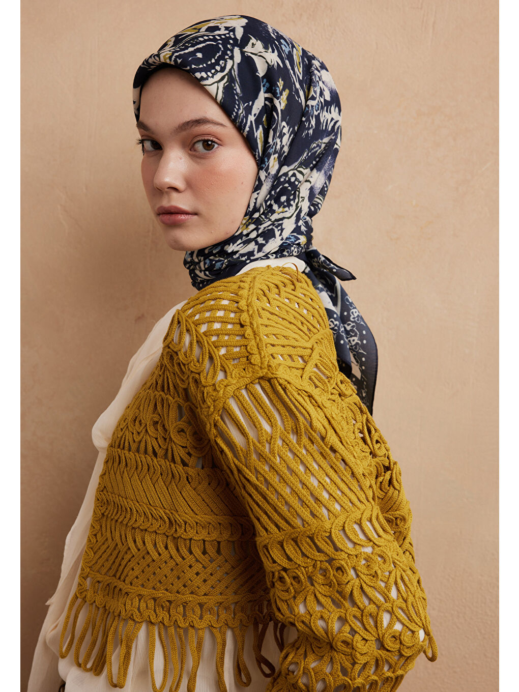 Floral Paısley Desen Pamuk İpek Eşarp Lacivert-2