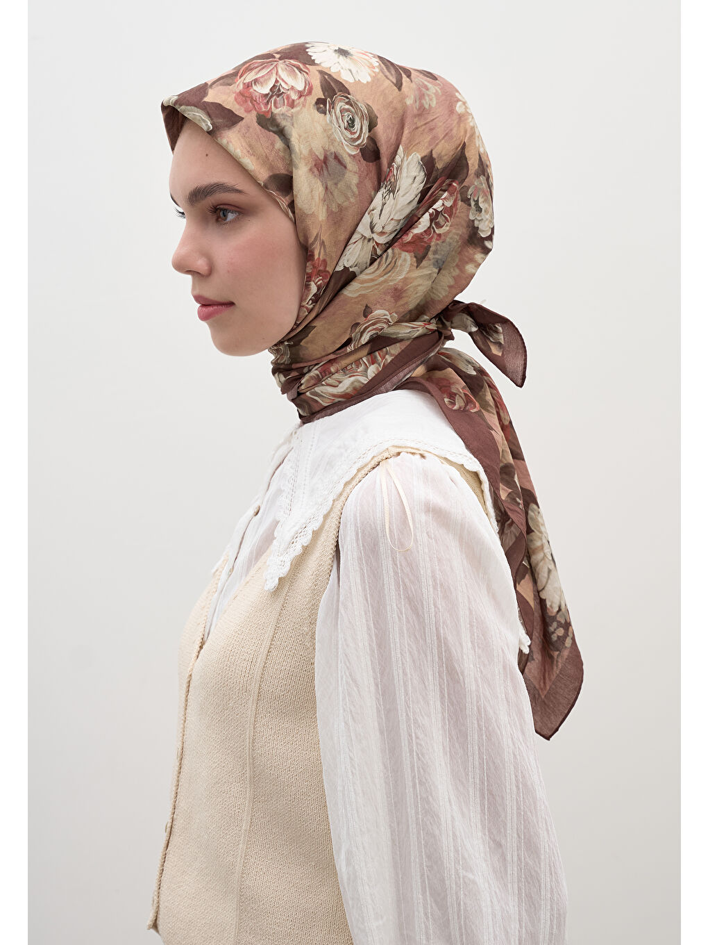 Kahverengi Magnolıa Desen Pamuklu Viskon Eşarp Sıcak Kahve-3