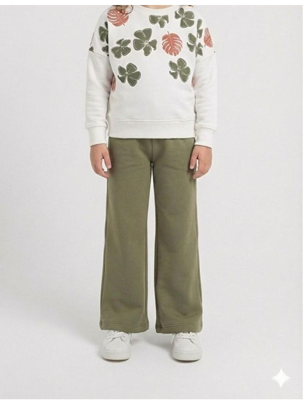 Yeşil Çiçek Desenli Kız Çocuk Eşofman Takımı