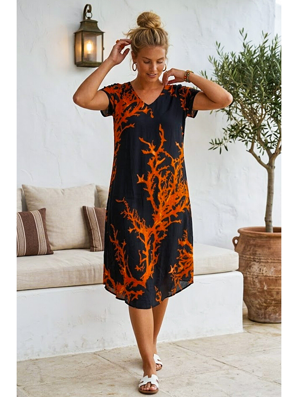 Siyah V Yaka Kısa Kol Desenli Casual Viskon Dokuma Elbise 113 64-4