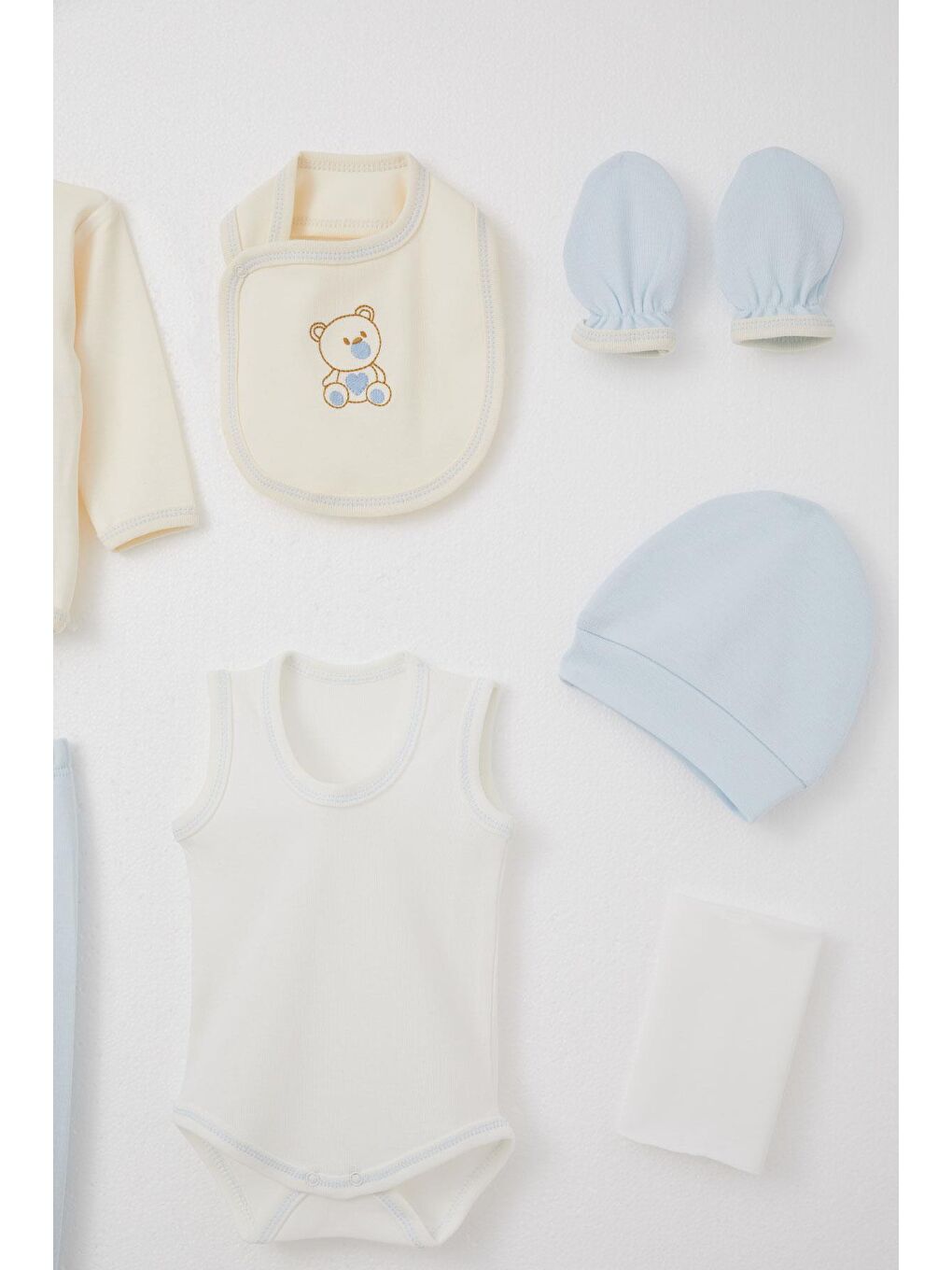Erkek Bebek Hastane Çıkışı 10 Lu Kral Ayıcık Nakışlı Ekru (0-3 Ay)-3