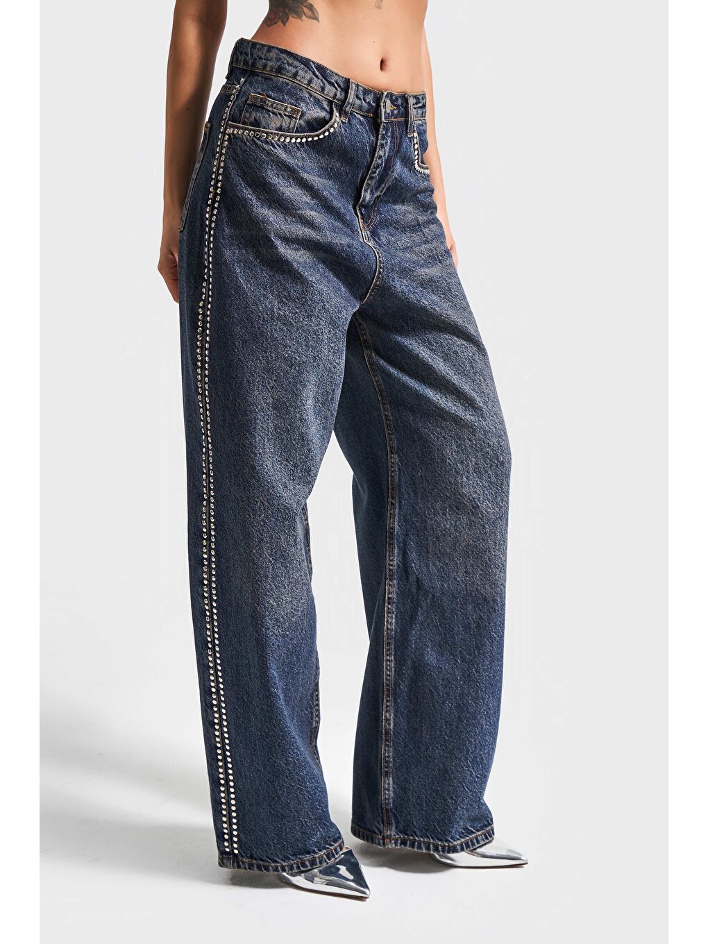 Mavi Kadın T.Kot Rengi 2W4-8 Skater Fit Yandan Taş Detaylı Bol Kesim Tasarım Denim Jean