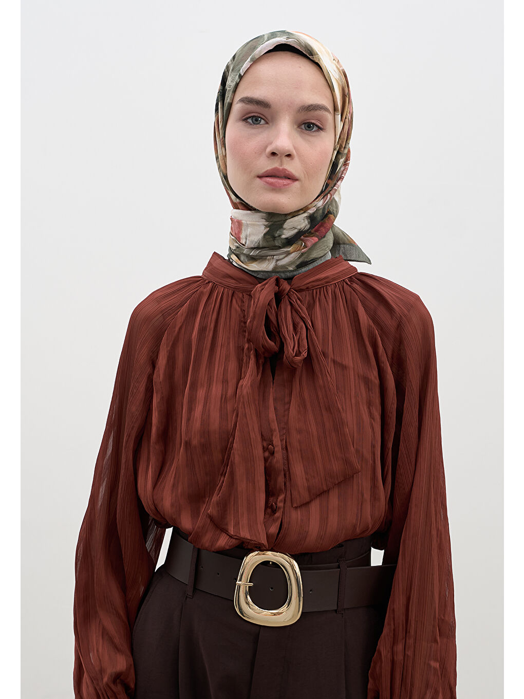 Mıdnıght Floral Desen Pamuklu Viskon Eşarp Haki-1