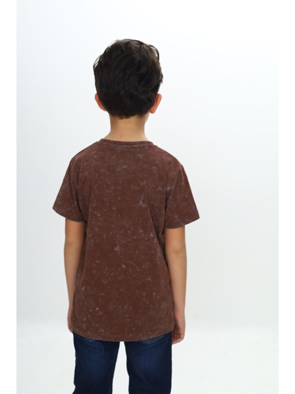 Kahverengi Erkek Çocuk Yıkamalı Göğsü Baskılı Tişört-3