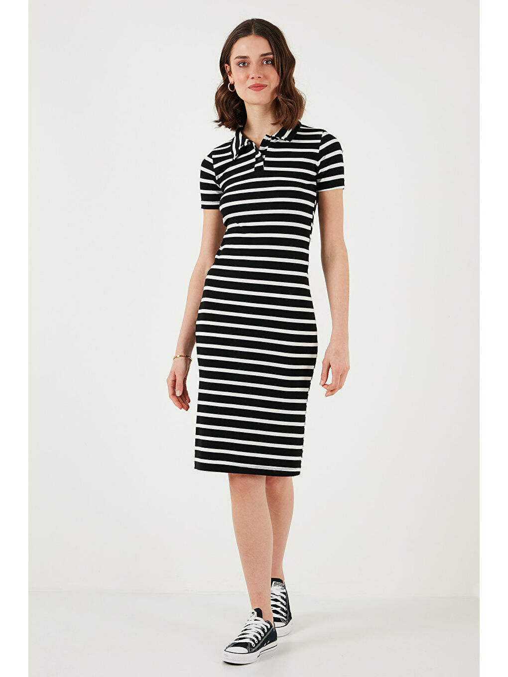 Siyah Streç Slim Fit Düğmeli Polo Yaka Kısa Kollu Mini Boy Çizgili Kadın Elbise 5866167-2