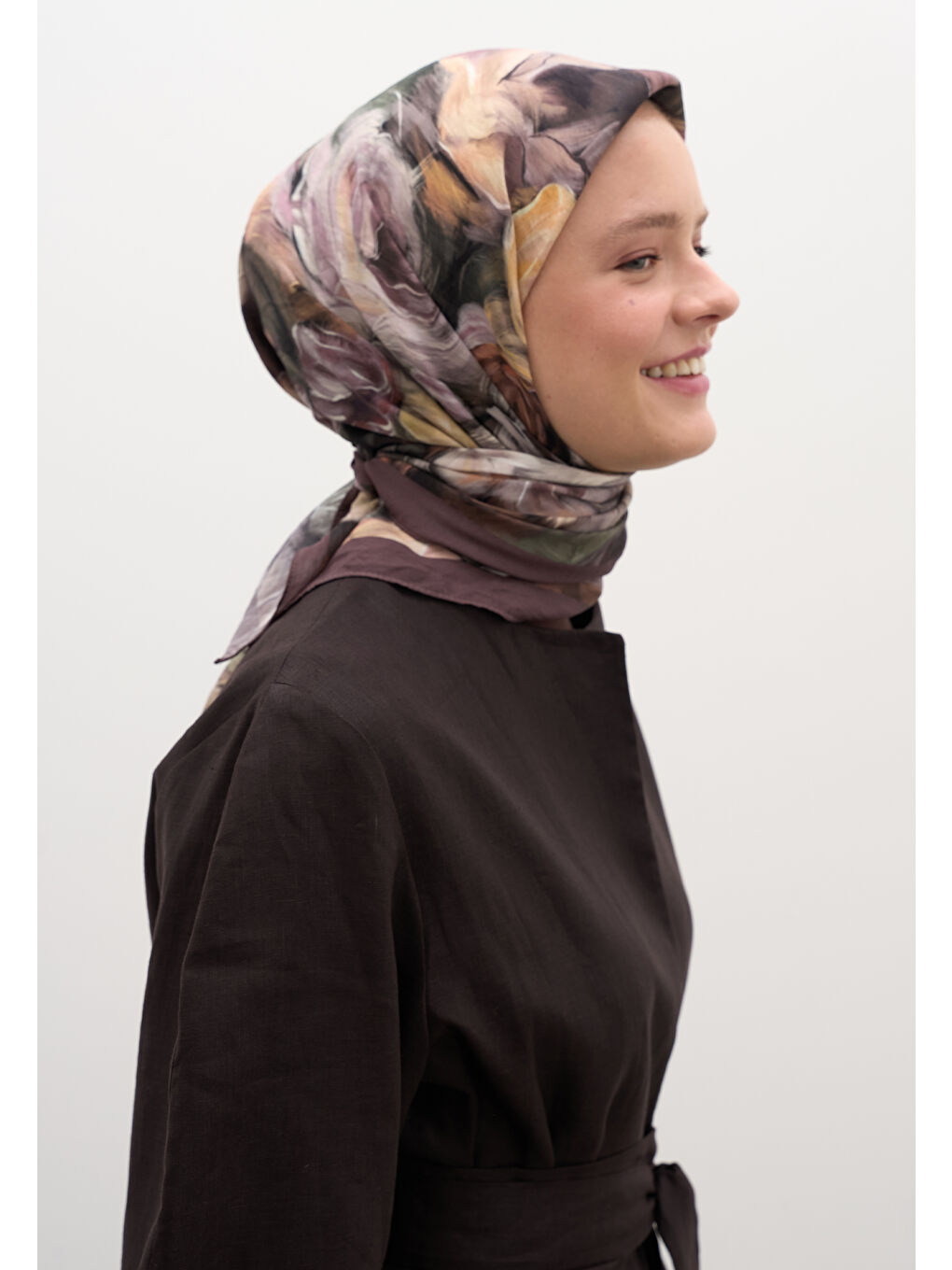 Mürdüm Mıdnıght Floral Desen Pamuklu Viskon Eşarp Erik Çürüğü-1