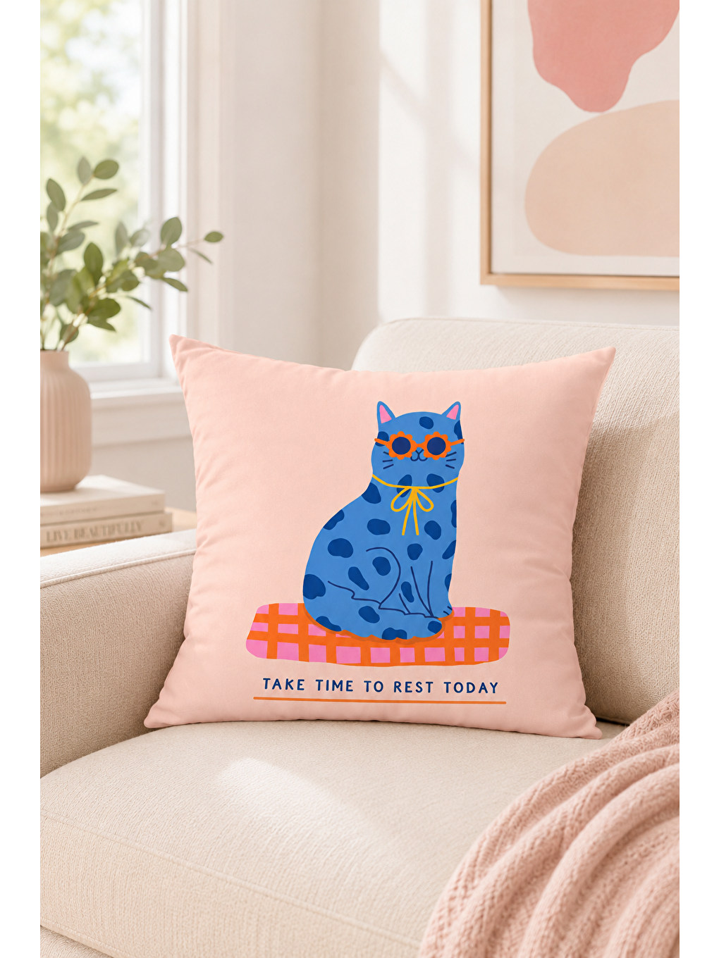 Mavi Kedi Yazı Baskılı Dekoratif Kırlent Kılıfı Pembe Modern Salon Dekor 43x43 Cm