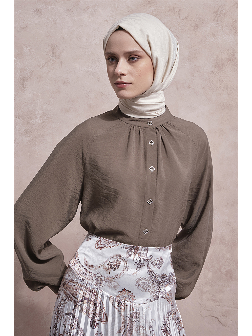 Aksesuar Detaylı Bluz Haki