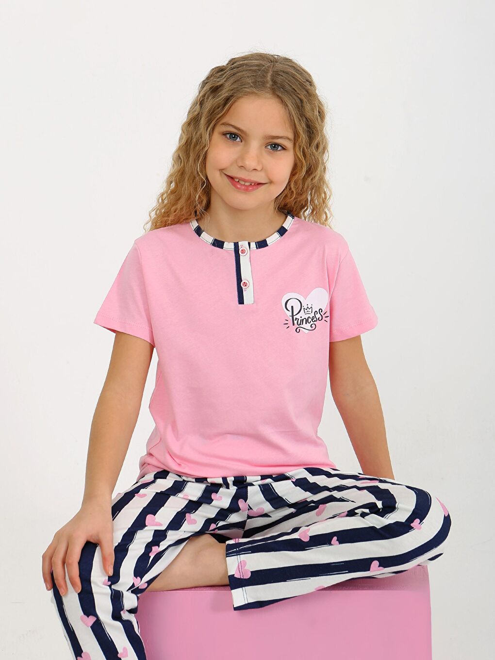 Pembe Kız Çocuk Kısa Kollu Düğme Detaylı %100 Pamuklu Pijama Takımı Princess Heart-5