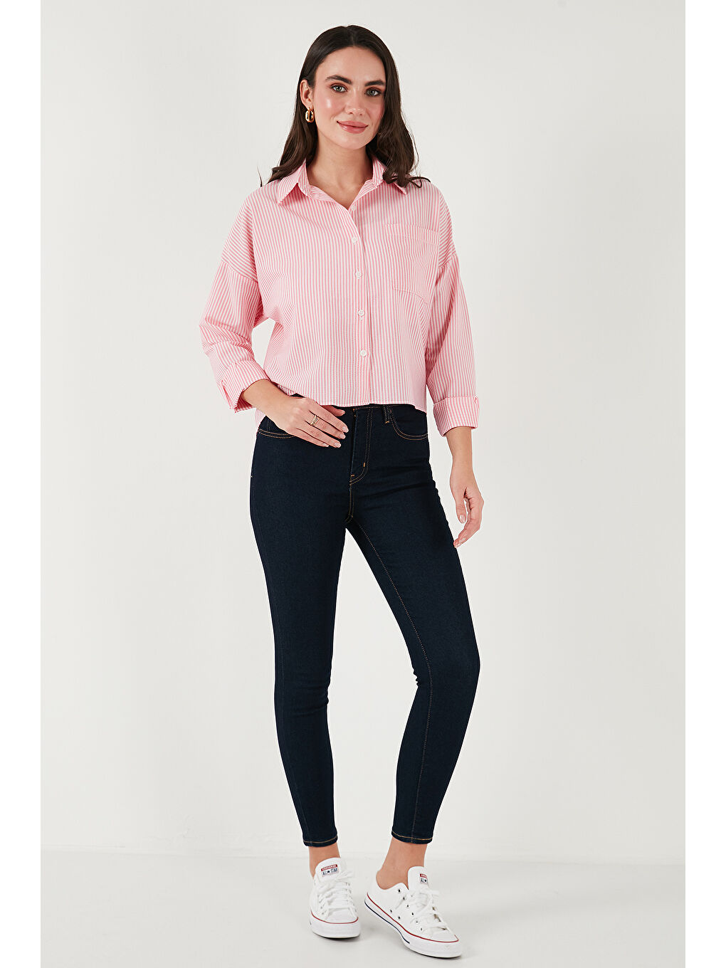 Pembe Regular Fit Çizgili Göğüs Cepli Dokulu Gömlek 6772870-2