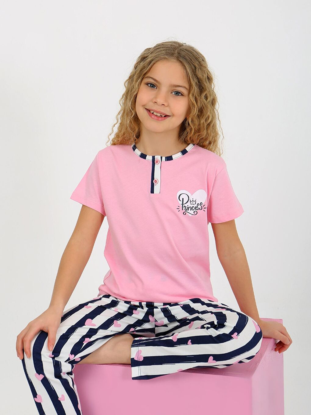 Pembe Kız Çocuk Kısa Kollu Düğme Detaylı %100 Pamuklu Pijama Takımı Princess Heart-6