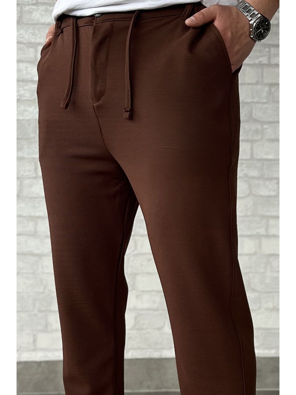 Kahverengi Bel Bağcıklı Düz Paça Erkek Jogger Pantolon-3