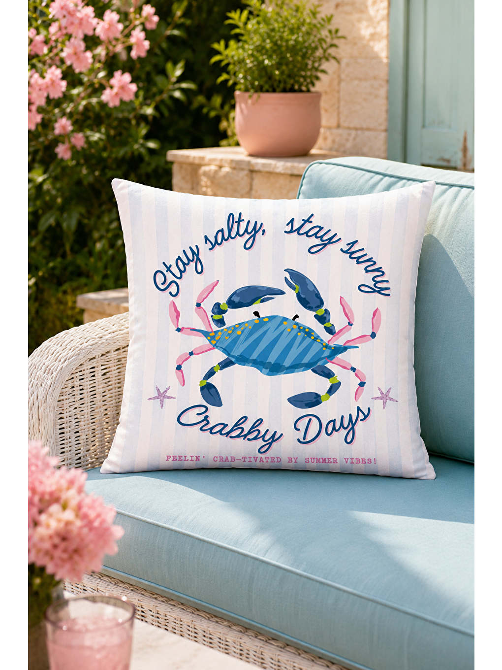Beyaz Crabby Days Mavi Yengeç Yazı Baskılı Dekoratif Kırlent Kılıfı Marin Dekor 43x43 Cm