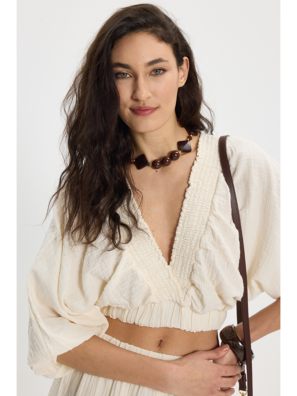 Kadın Oversize Geniş Kesim %100 Pamuk Kruvaze Yaka Crop Fırfırlı Ekru Şort Etek Takım-2