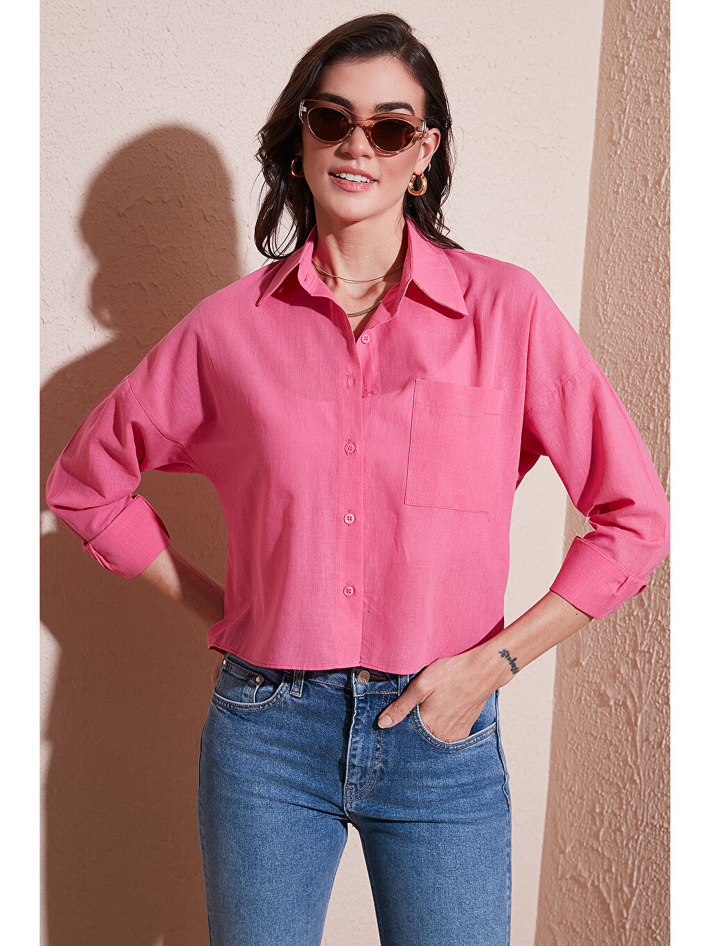 Fuşya Pamuk Ve Keten Karışımlı Regular Fit Önü Kısa Arkası Uzun Kadın Gömlek 6772867-2