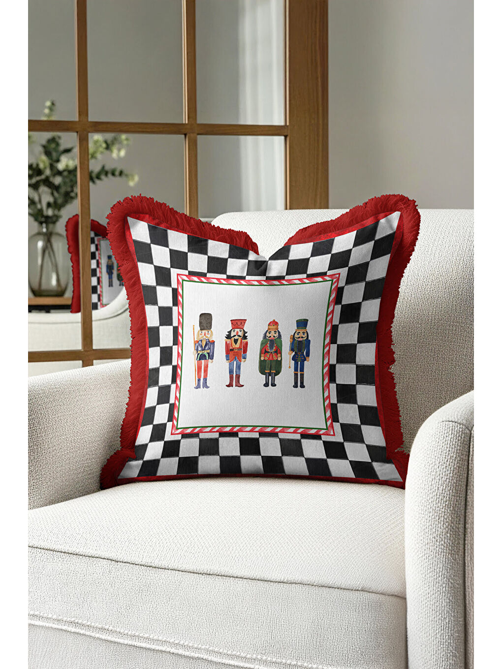 Karışık Kareli Saçaklı Yastık Kılıfı - Fındıkkıran Nostaljik Kırmızı Siyah Püsküllü Kırlent Kılıfı-1