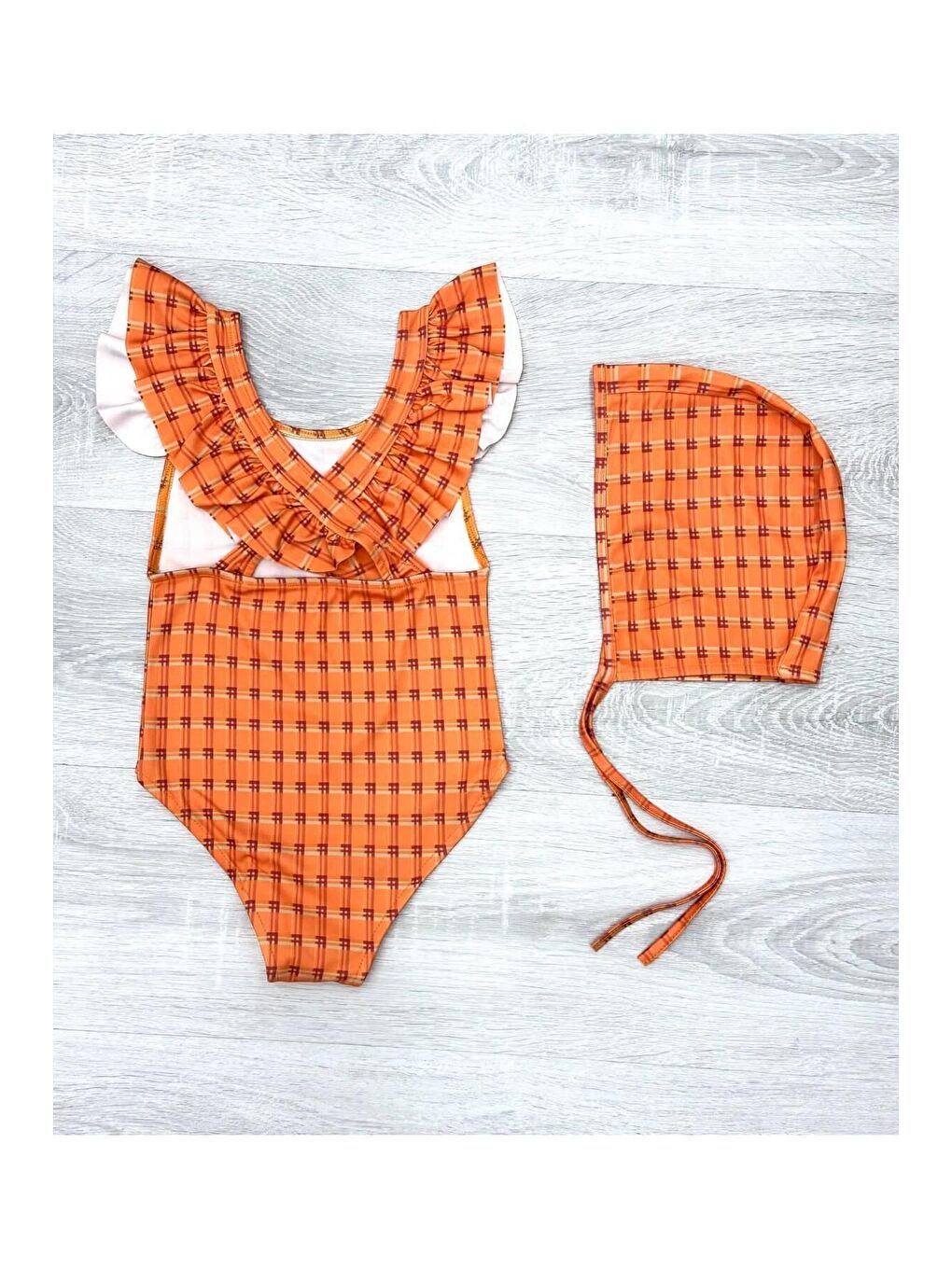 Turuncu Sırttan Çapraz Fırfır Detaylı Boneli Kız Çocuk Mayo-1