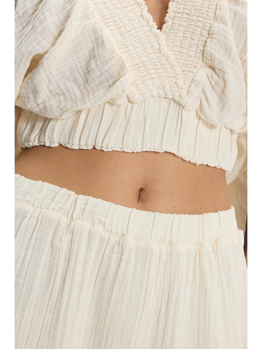 Kadın Oversize Geniş Kesim %100 Pamuk Kruvaze Yaka Crop Fırfırlı Ekru Şort Etek Takım-3