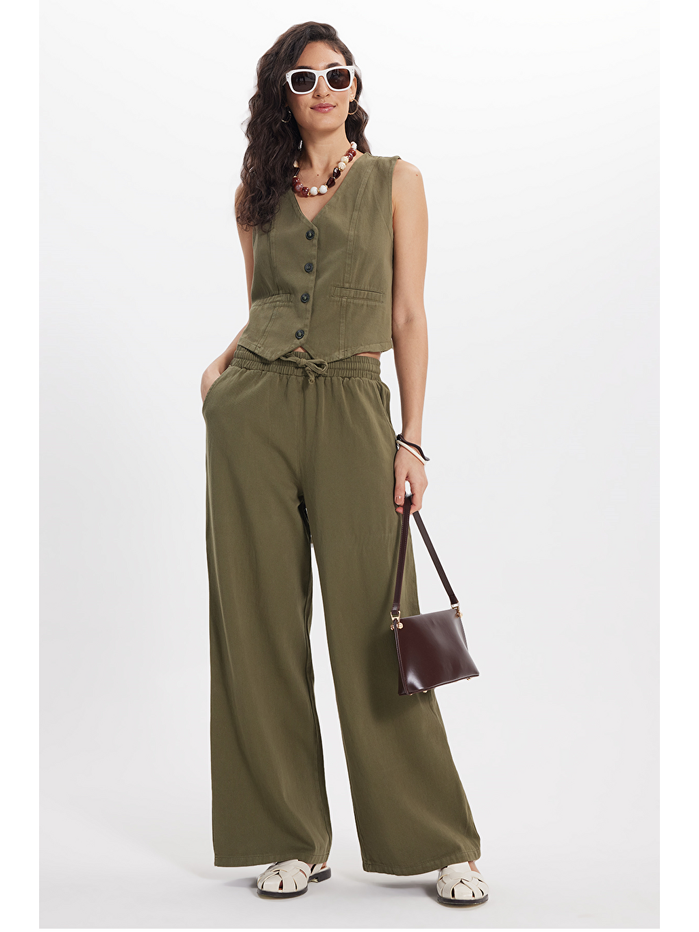 Kadın Slim Fit Dar Kesim %100 Pamuk V Yaka Çift Cepli Haki Yelek Pantolon Takım