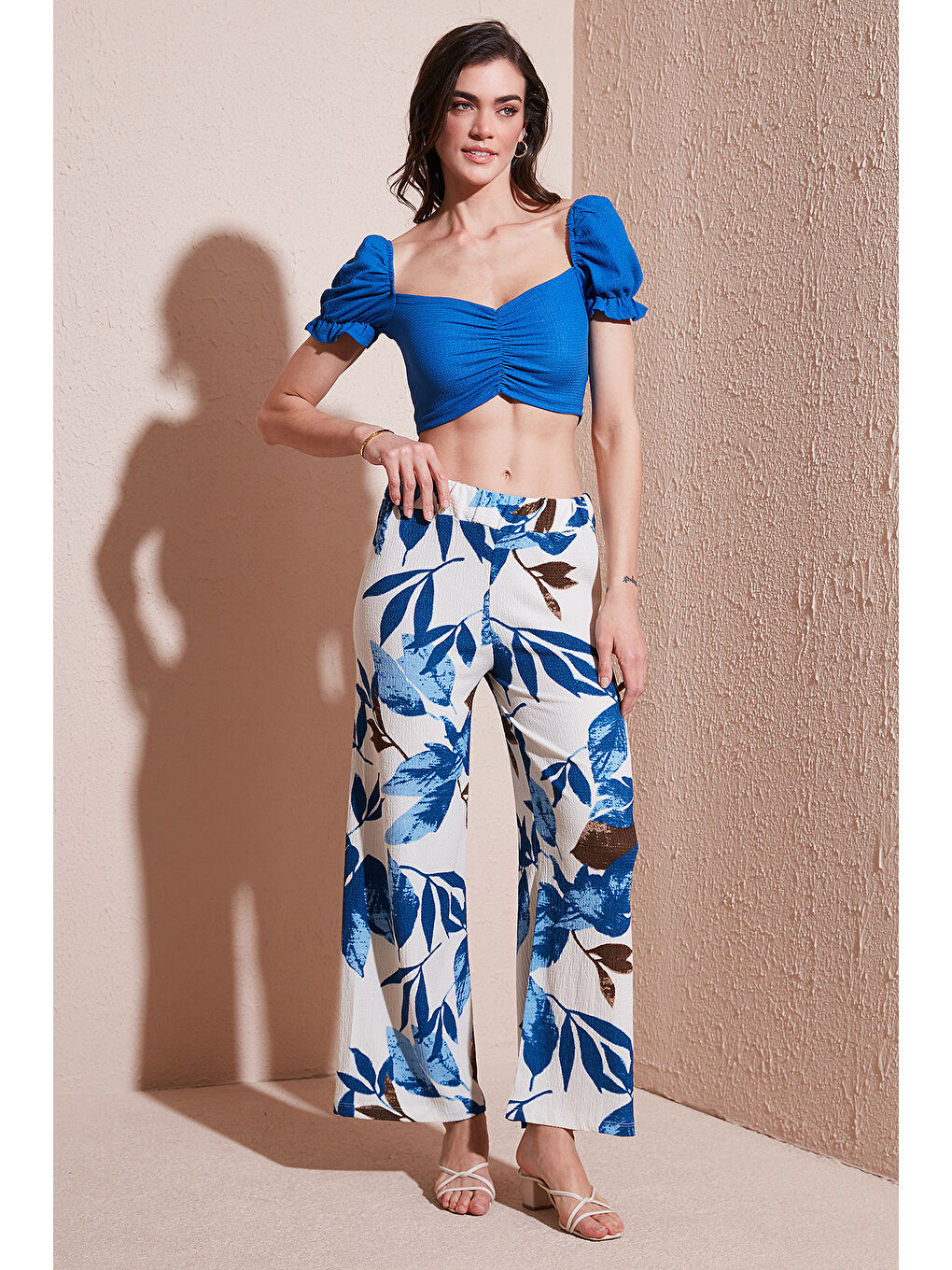 Mavi Desenli Beli Lastikli Bol Paça Pantolon 5869018