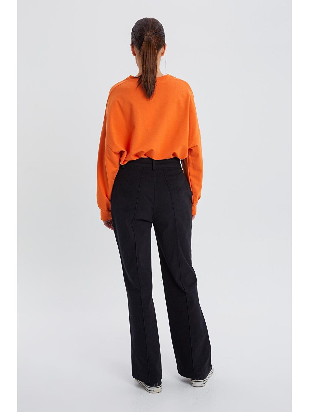 Siyah Pamuklu Çimalı Rahat Boru Paça Pantolon-3