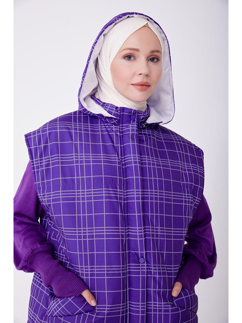 Baskılı Ve Kapitoneli Yelek 22K4001 Morcivert