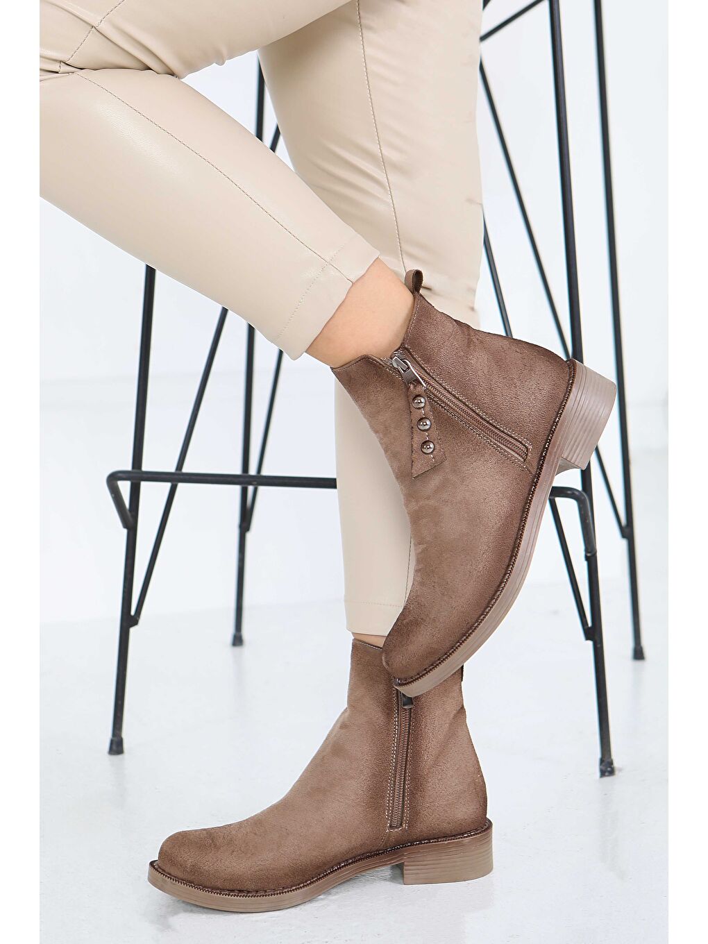 Bej Kadın Vizon Yanları Fermuarlı Süet Bot - 27850-VIZON-1
