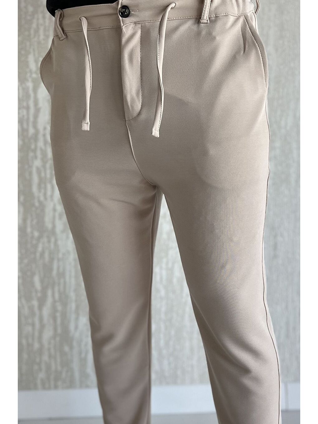 Bej Bel Bağcıklı Düz Paça Erkek Jogger Pantolon-3