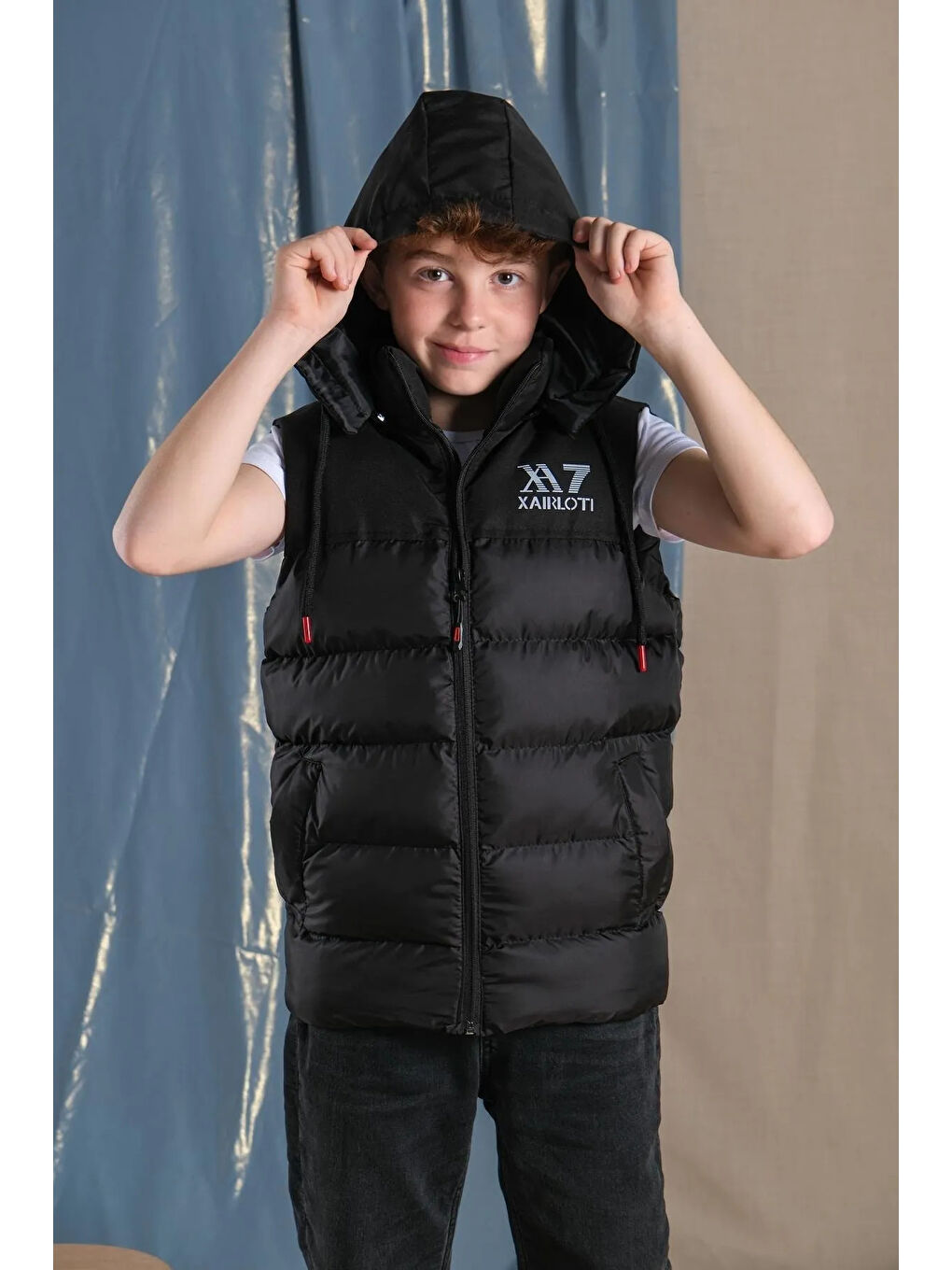 Antrasit Çıkarılabilir Kapüşonlu Su Geçirmez Erkek Çocuk Şişme Yelek Iki Renk-1