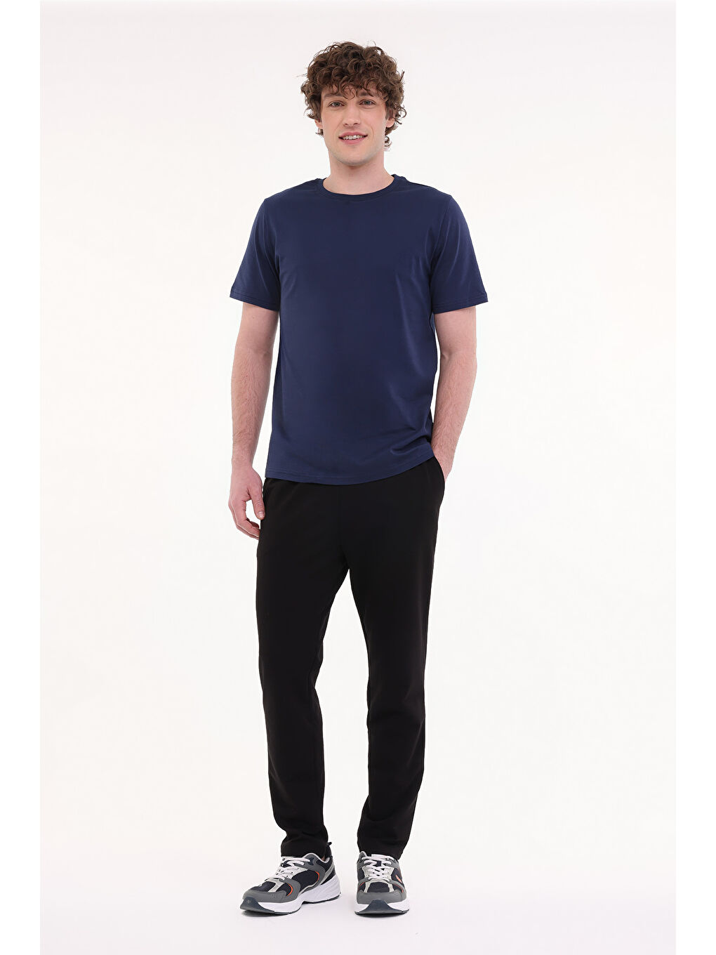 MB TP 22SN89 5FX Siyah Erkek Eşofman Altı-2