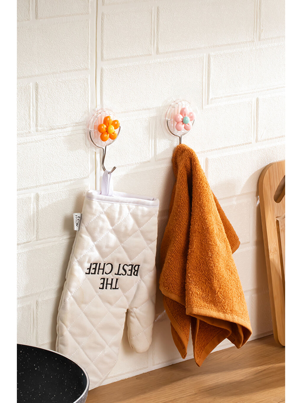 Renksiz 084 2 Adet Papatya Desenli Dekoratif Yapışkanlı Banyo Mutfak Elbise Askılığı Havlu Askılığı-1