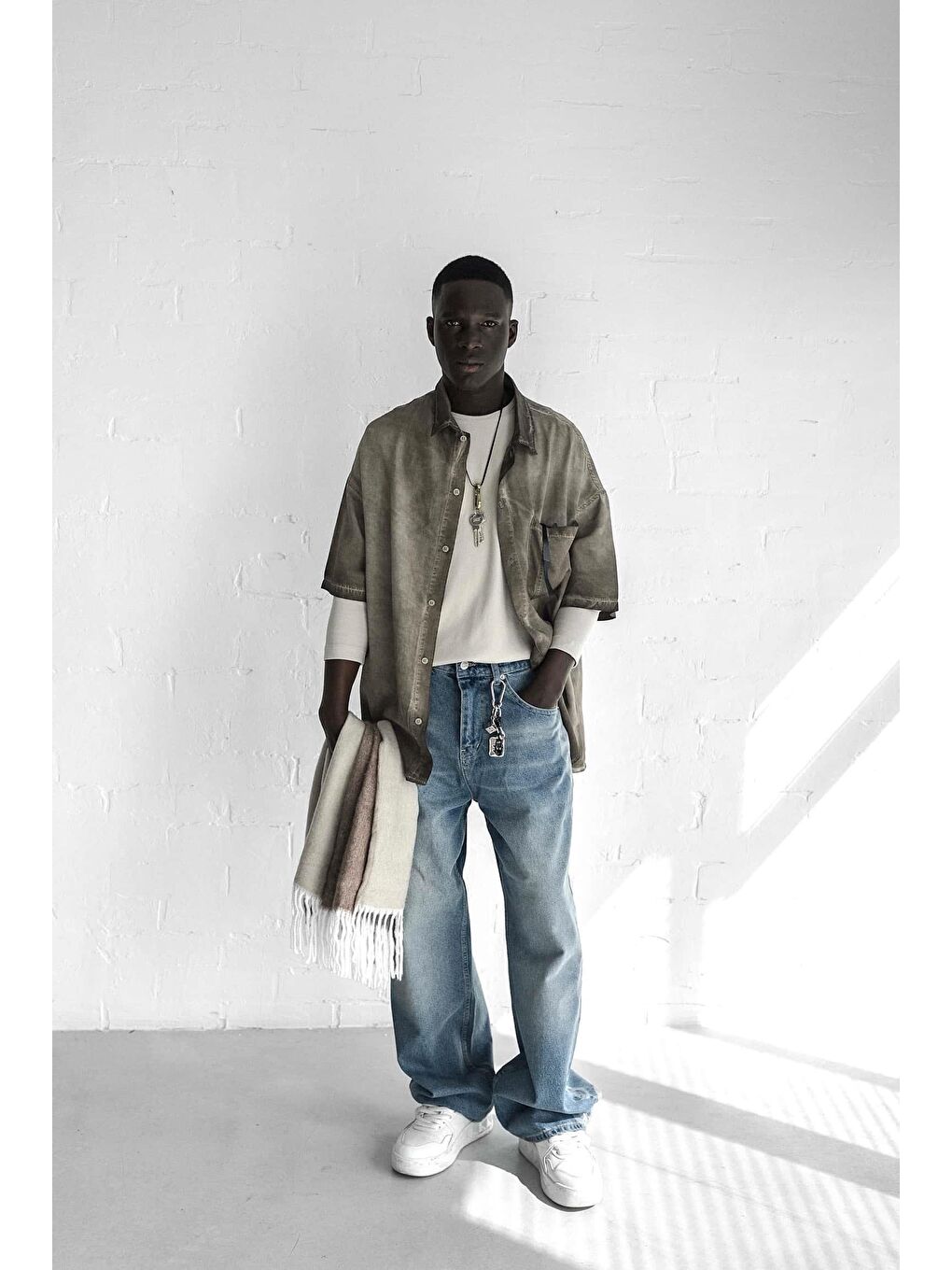 Erkek Yıkamalı Kısa Kollu Oversize %100 Pamuk Gömlek Kahverengi-4