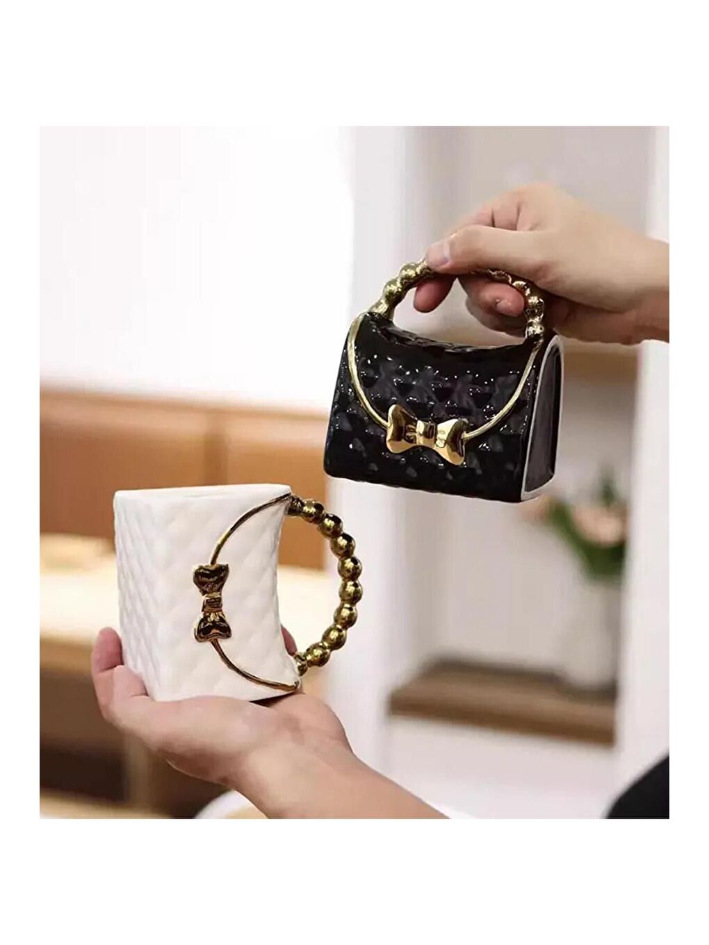 Karışık Çanta ve Zincir Detaylı Seramik Kupa-2