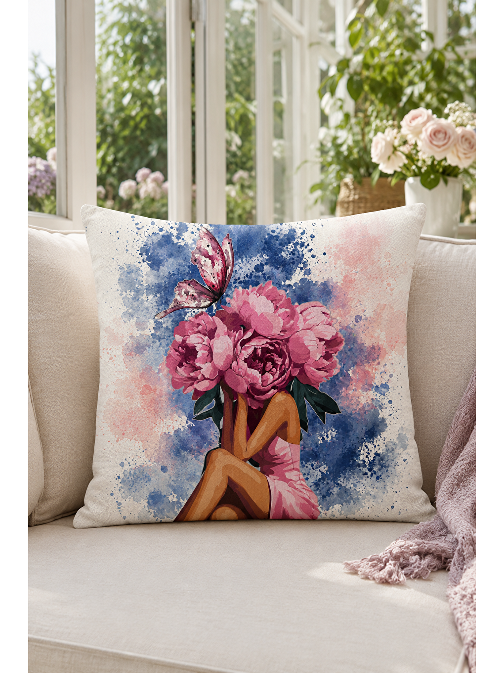 Beyaz Pembe Çiçekli Kelebekli Kadın Dekoratif Kırlent Kılıfı Suluboya Salon Dekor 43x43 Cm-2