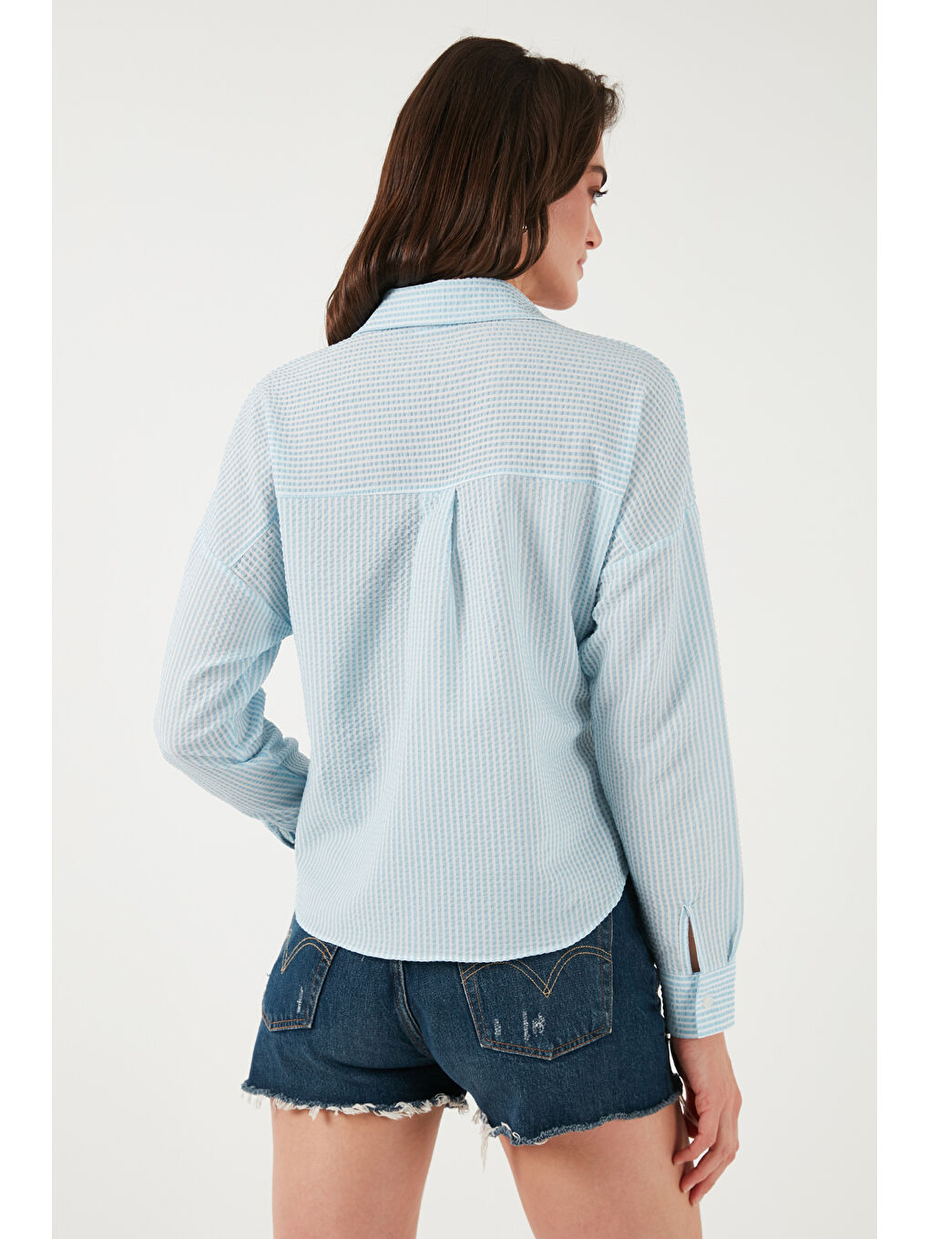 Mavi Regular Fit Çizgili Göğüs Cepli Dokulu Gömlek 6772870-6