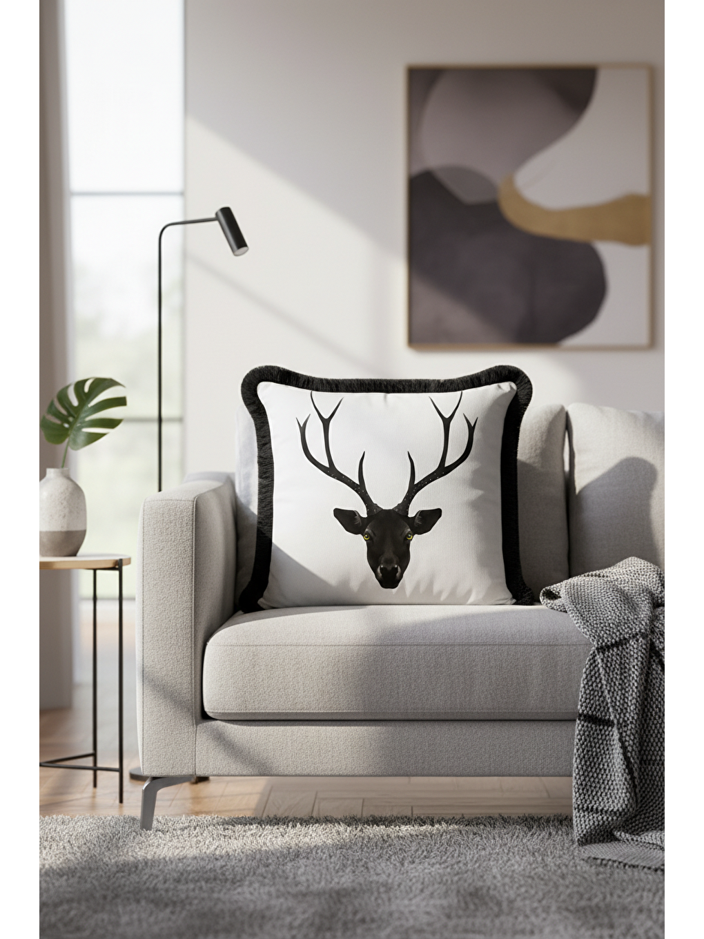 Karışık Siyah Geyik Başı Saçaklı Yastık Kılıfı - Avangart Doğa Modern Siyah Beyaz Püsküllü Kırlent Kılıfı-2