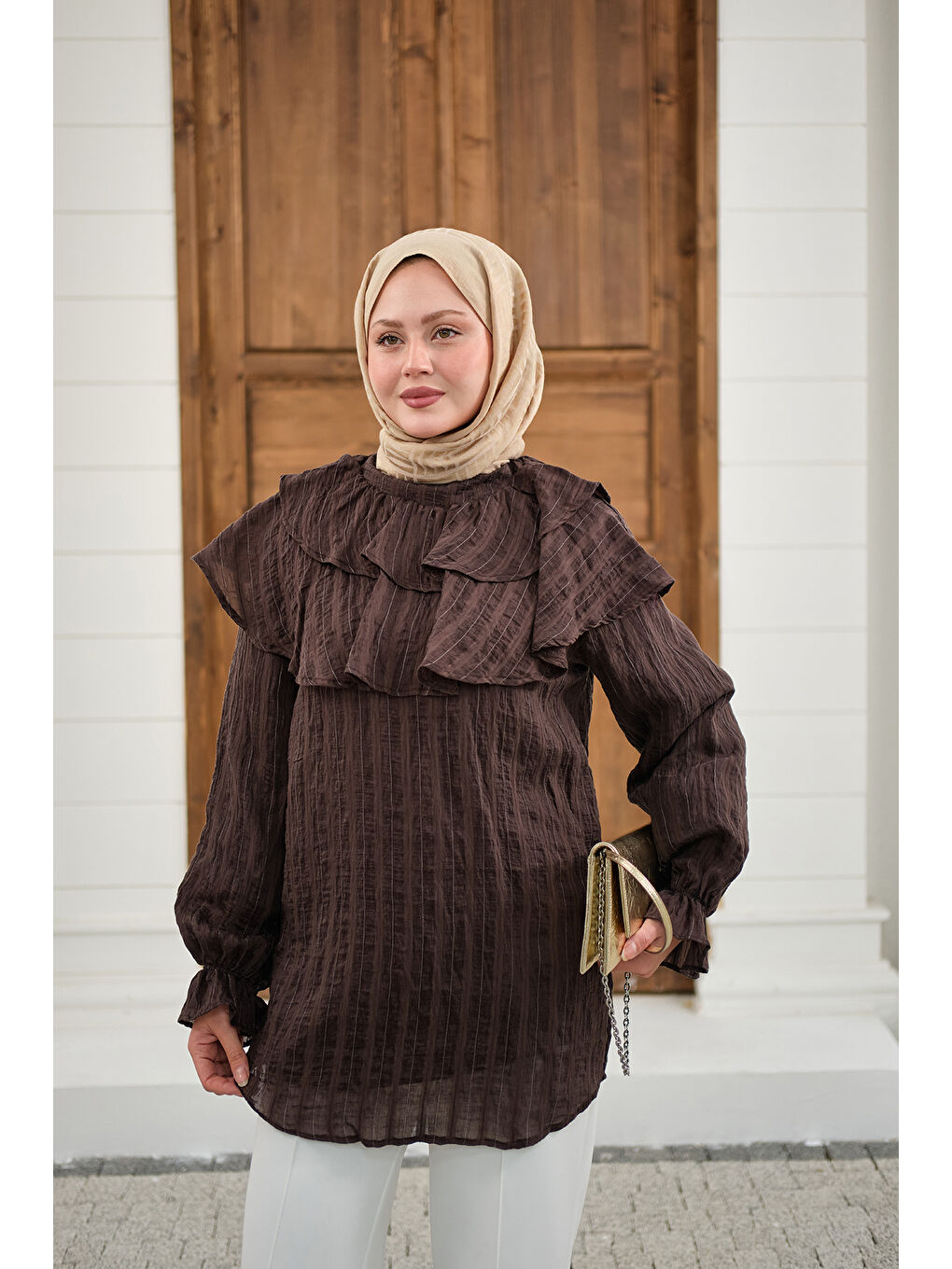 Kadın Kendinden Çizgi Desenli Yaka Büzgülü Tunik Kahverengi-1