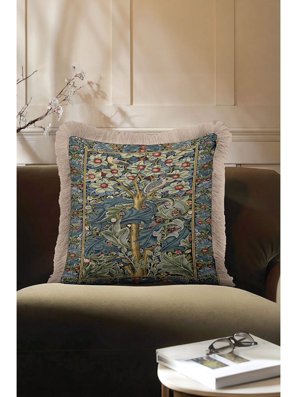 Karışık Lüks Çiçekli Saçaklı Yastık Kılıfı - Sanatsal Doğa Temalı Klasik Yeşil Gold Püsküllü Kırlent Kılıfı-3