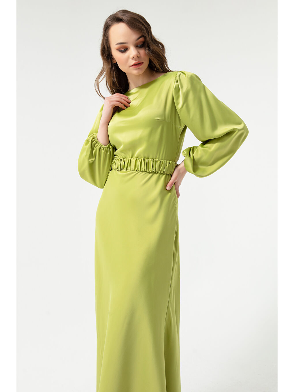 Kadın Fıstık Yeşili  Uzun Balon Kollu Nişan Elbisesi-2