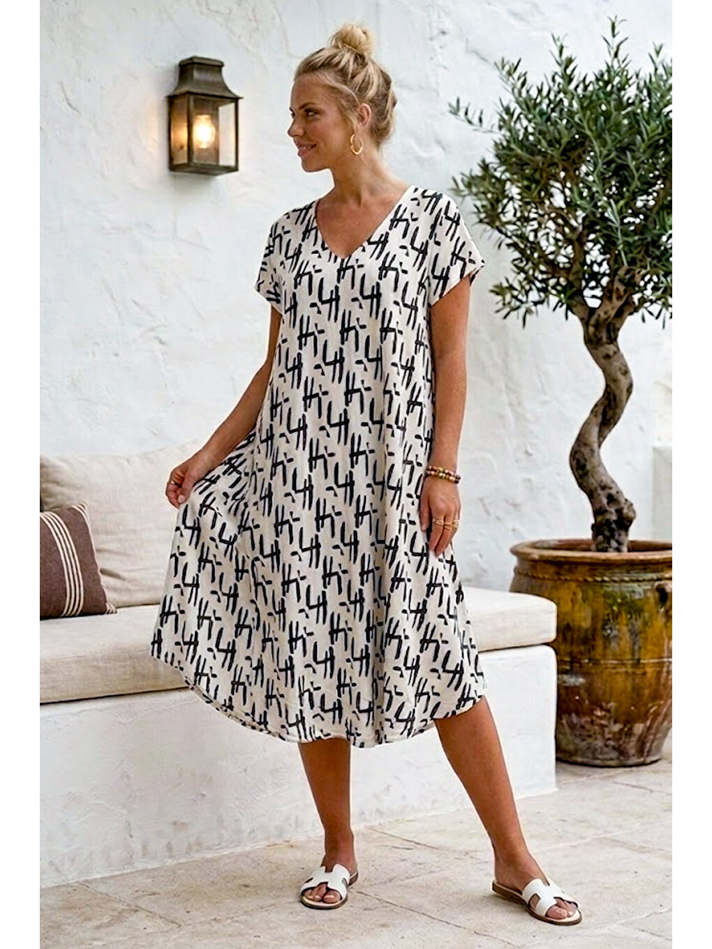 Beyaz-siyah V Yaka Kısa Kol Desenli Casual Viskon Dokuma Elbise 113 64-4