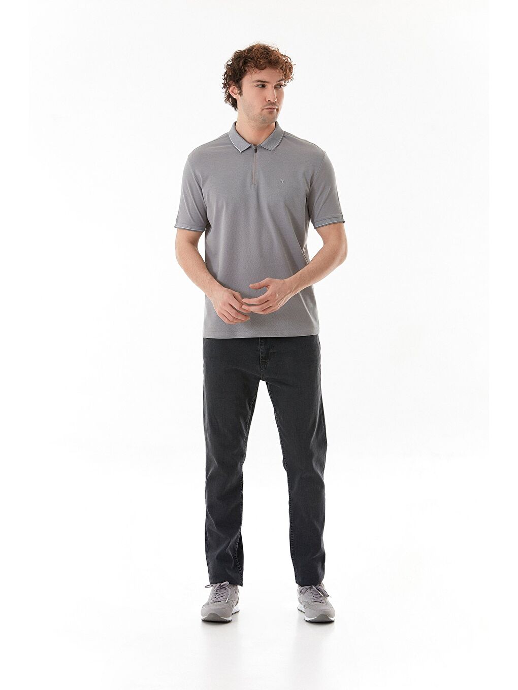 Gri Oxford Kumaş Yarım Fermuarlı Polo Yaka Tişört-1