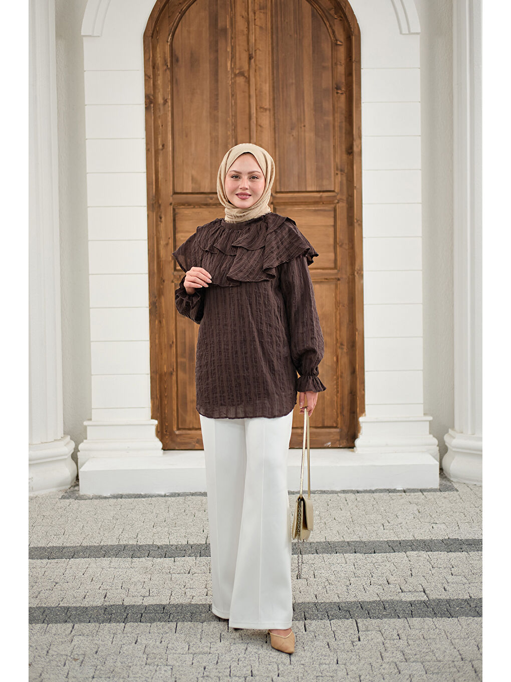 Kadın Kendinden Çizgi Desenli Yaka Büzgülü Tunik Kahverengi-4