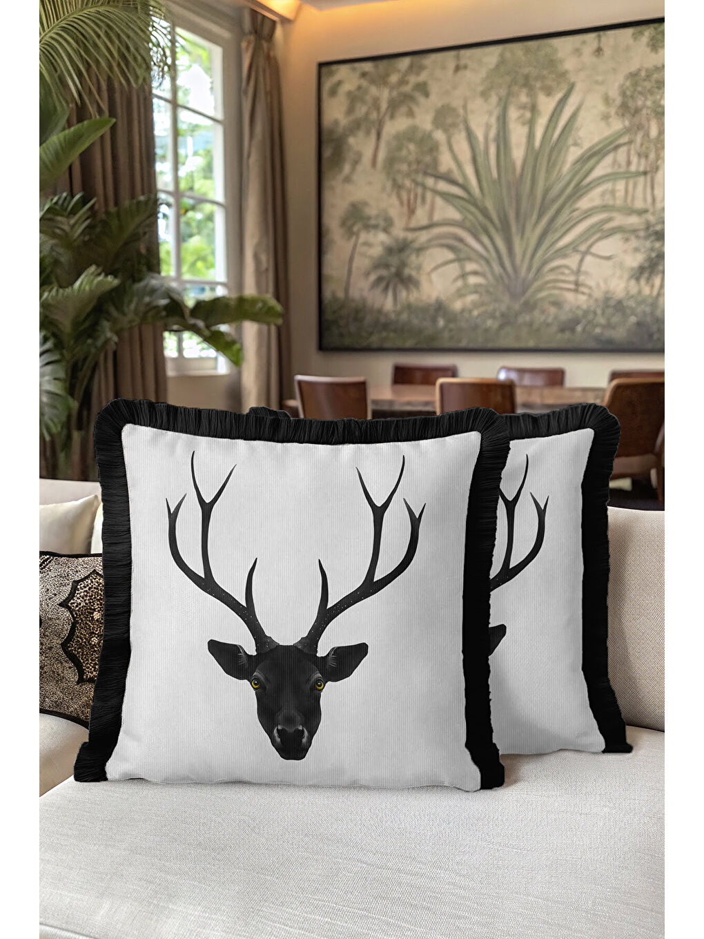 Karışık Siyah Geyik Başı Saçaklı Yastık Kılıfı - Avangart Doğa Modern Siyah Beyaz Püsküllü Kırlent Kılıfı-5