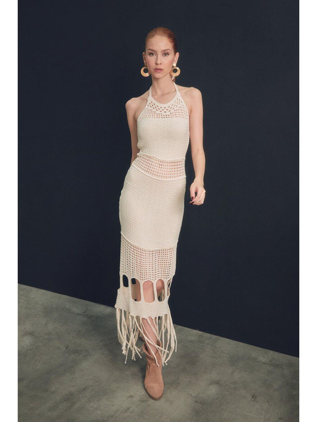 Bej Ajurlu Boyundan Bağlamalı Triko Elbise