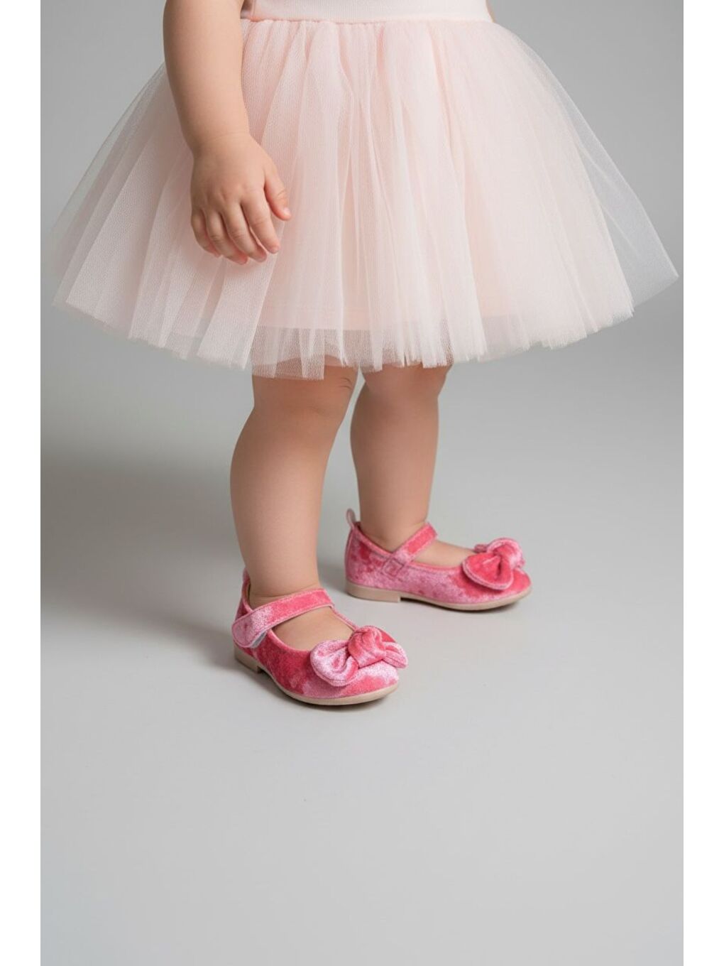 Pembe Fiyonk Detaylı Kız Çocuk babet-1