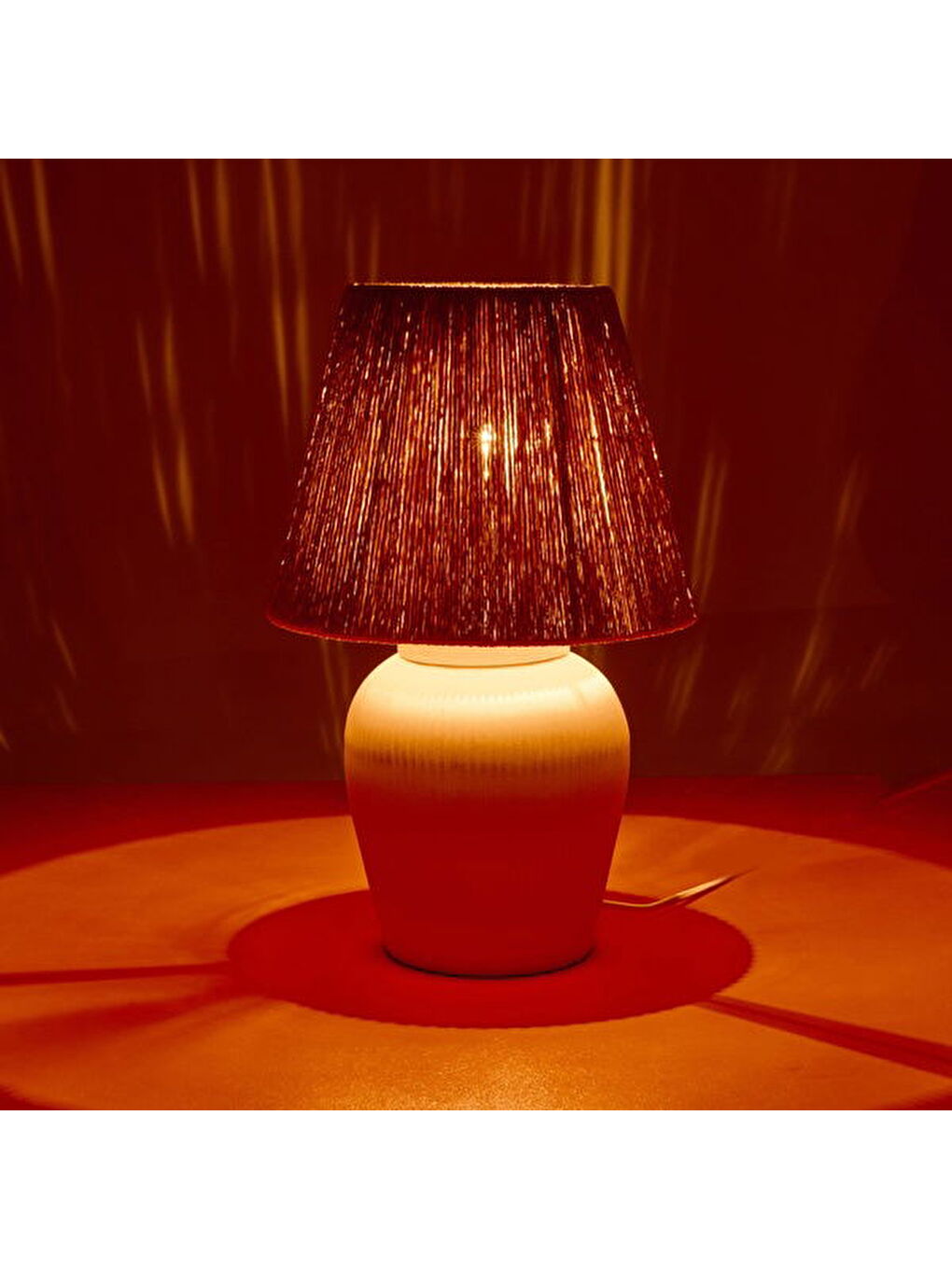 Glow Seramik Abajur - Beyaz / Krem - 40x40x25 cm-2